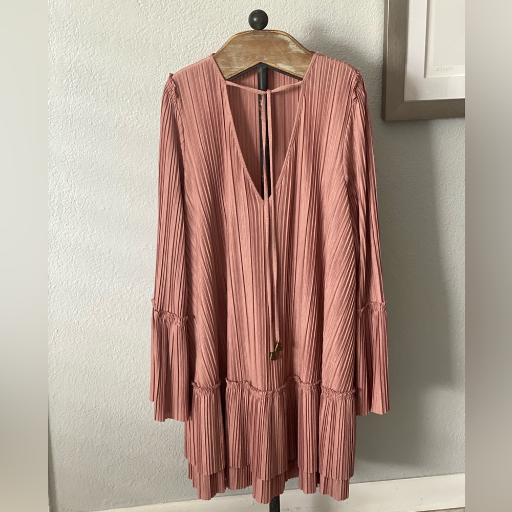 Free People Can't Help It Mini Dress Crinkle
Texture Bell Sleeve Red Size Small - Picture 2 of 5